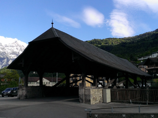 Le pont couvert de Monthey [J. Genet]